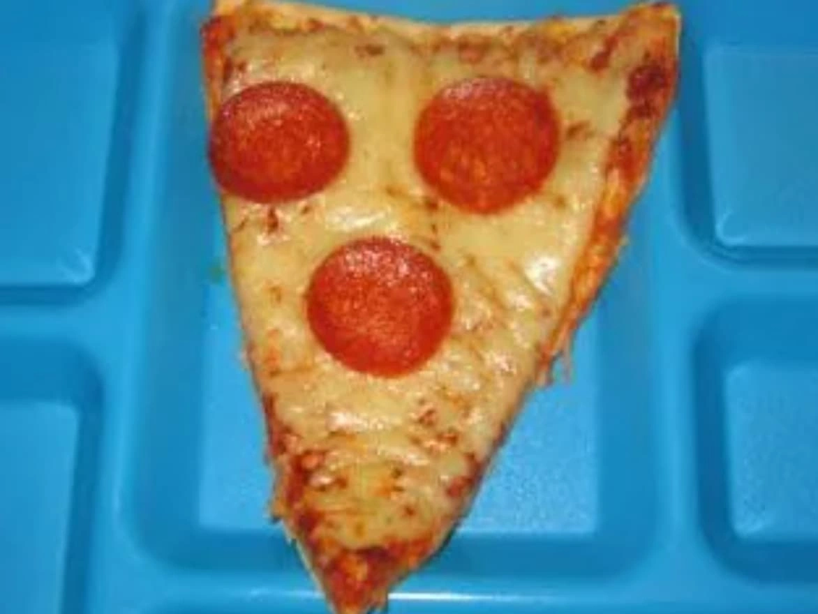 26 Throwback '90s Lunch Photos That Will Transport You Back in Time