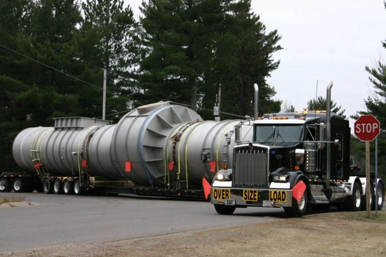21 Big Rigs Transporting Enormous Cargo