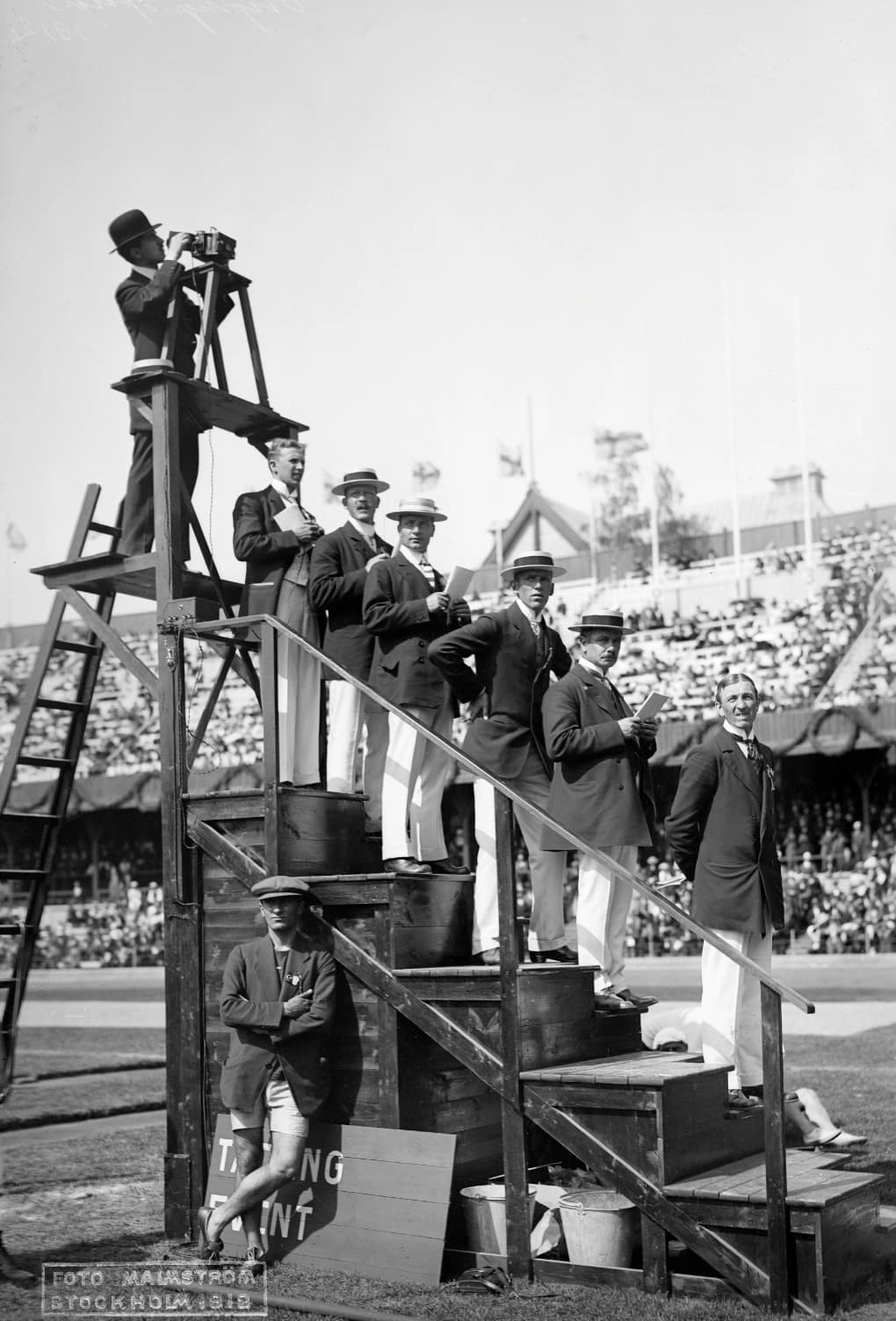 25 Vintage Olympic Photos from the Early Modern Olympiads