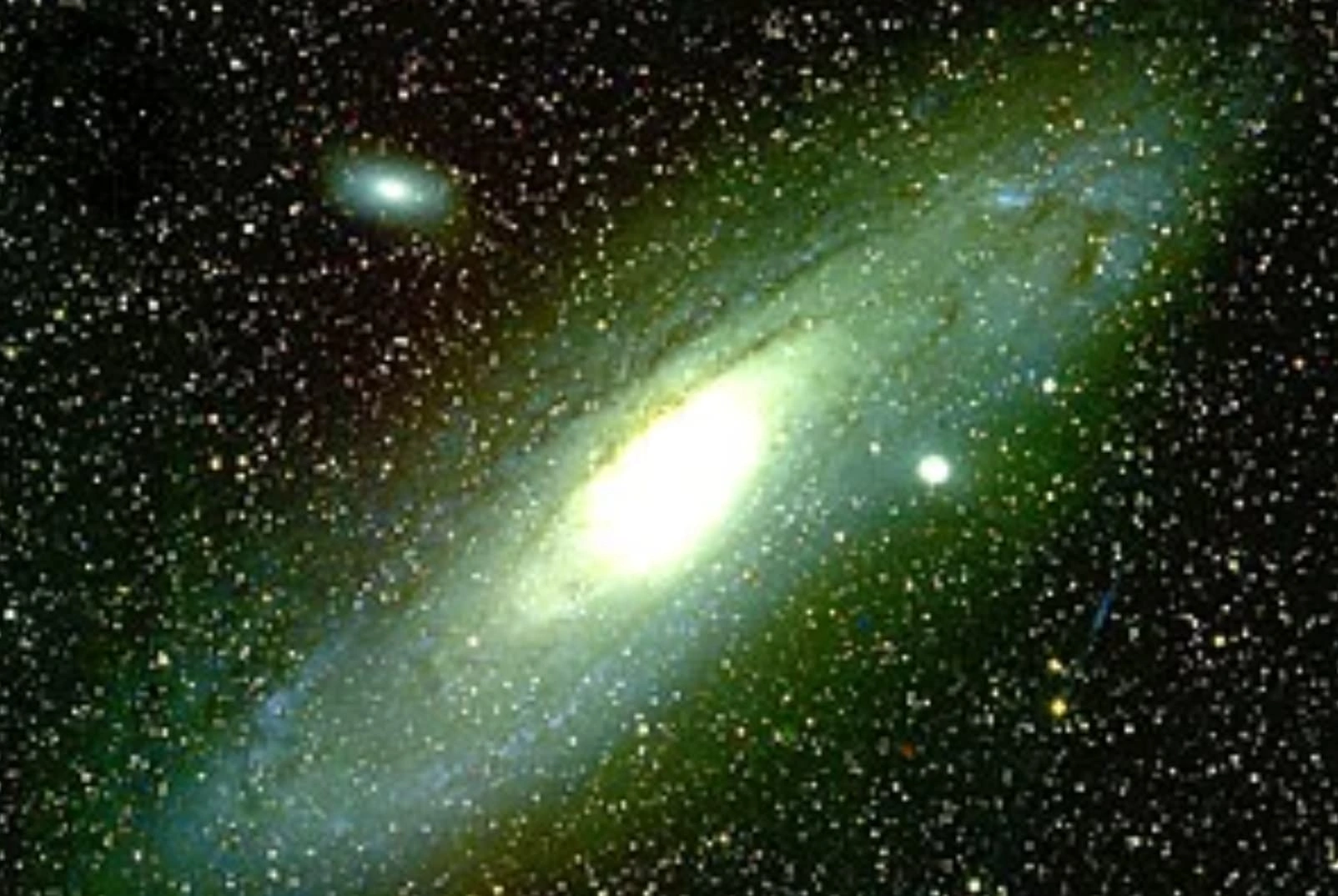 20 Breathtaking Images of the Andromeda Galaxy