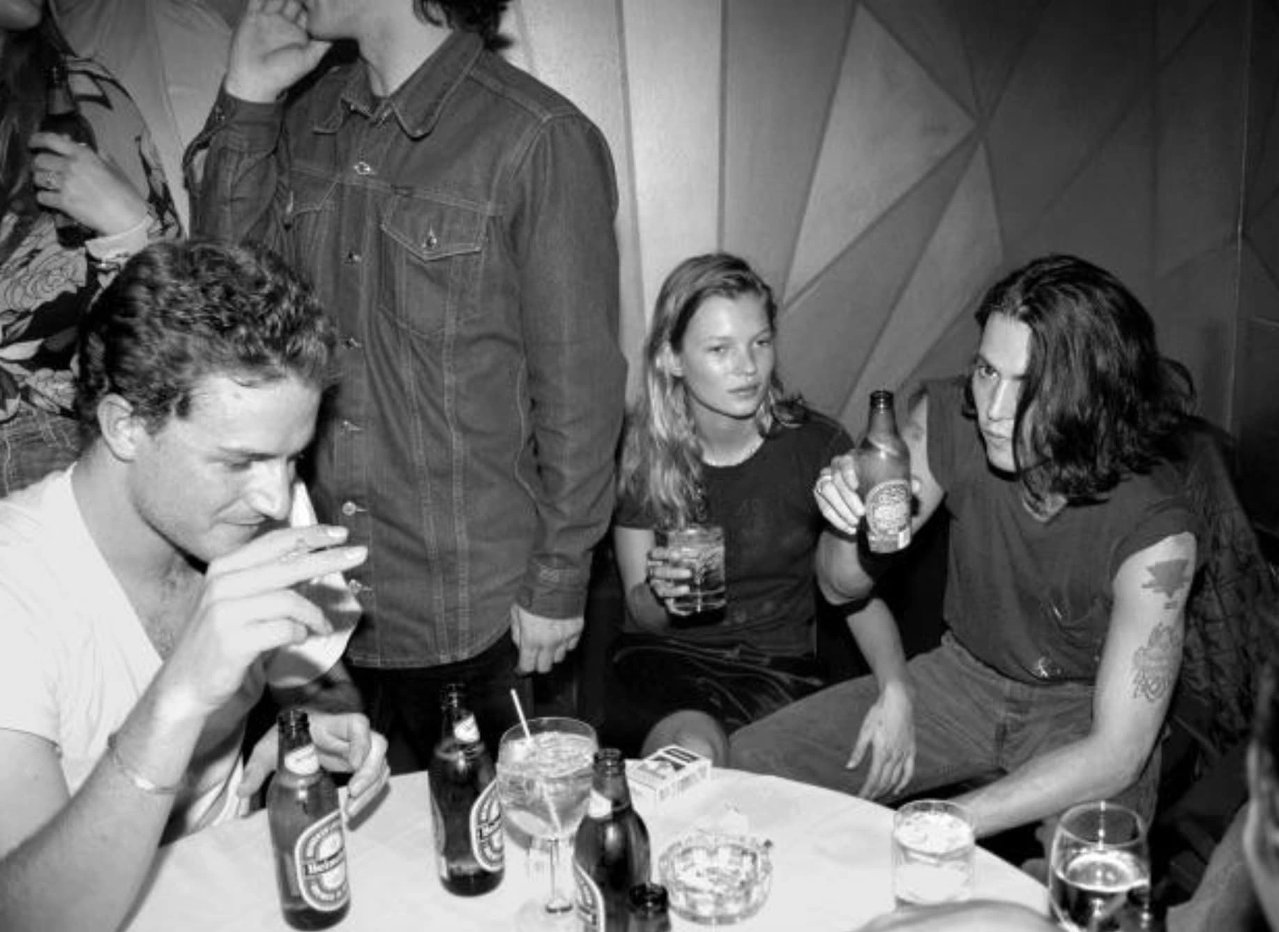 20 Fiery Photos of '90s Celebrities Rocking the Viper Room