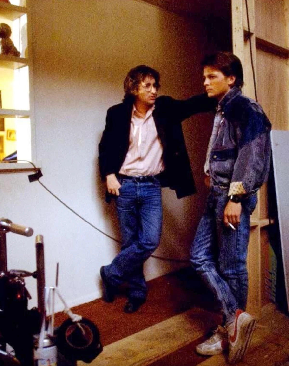 Unveiling the Making of 'Back to the Future' Through 23 Exclusive Behind-the-Scenes Images
