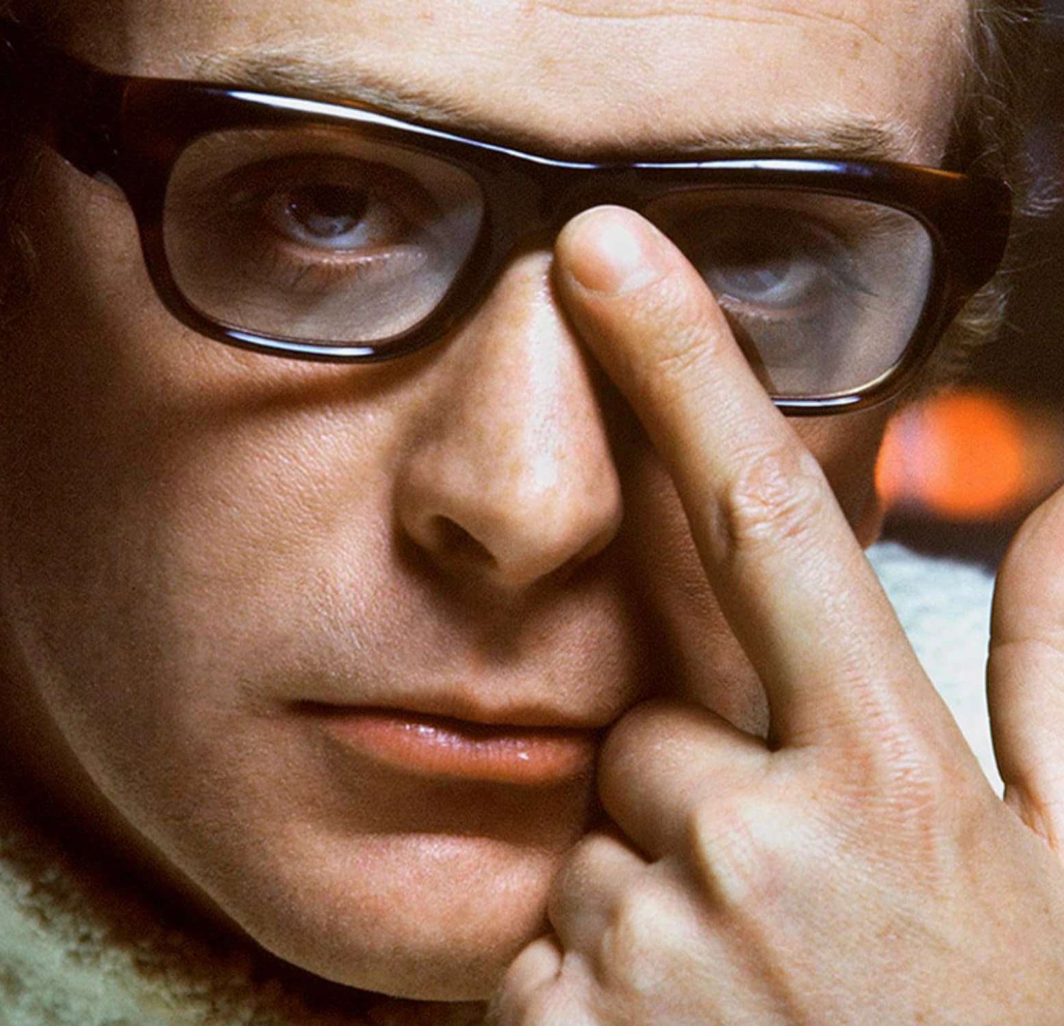 24 Captivating Images of Michael Caine Exuding Style