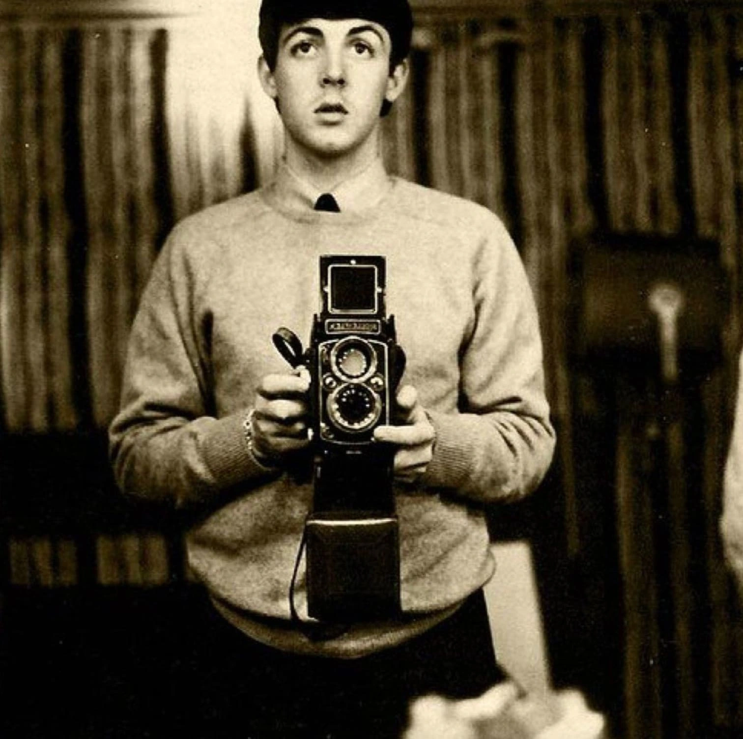 29 Retro Self-Portraits from the Pre-iPhone Era