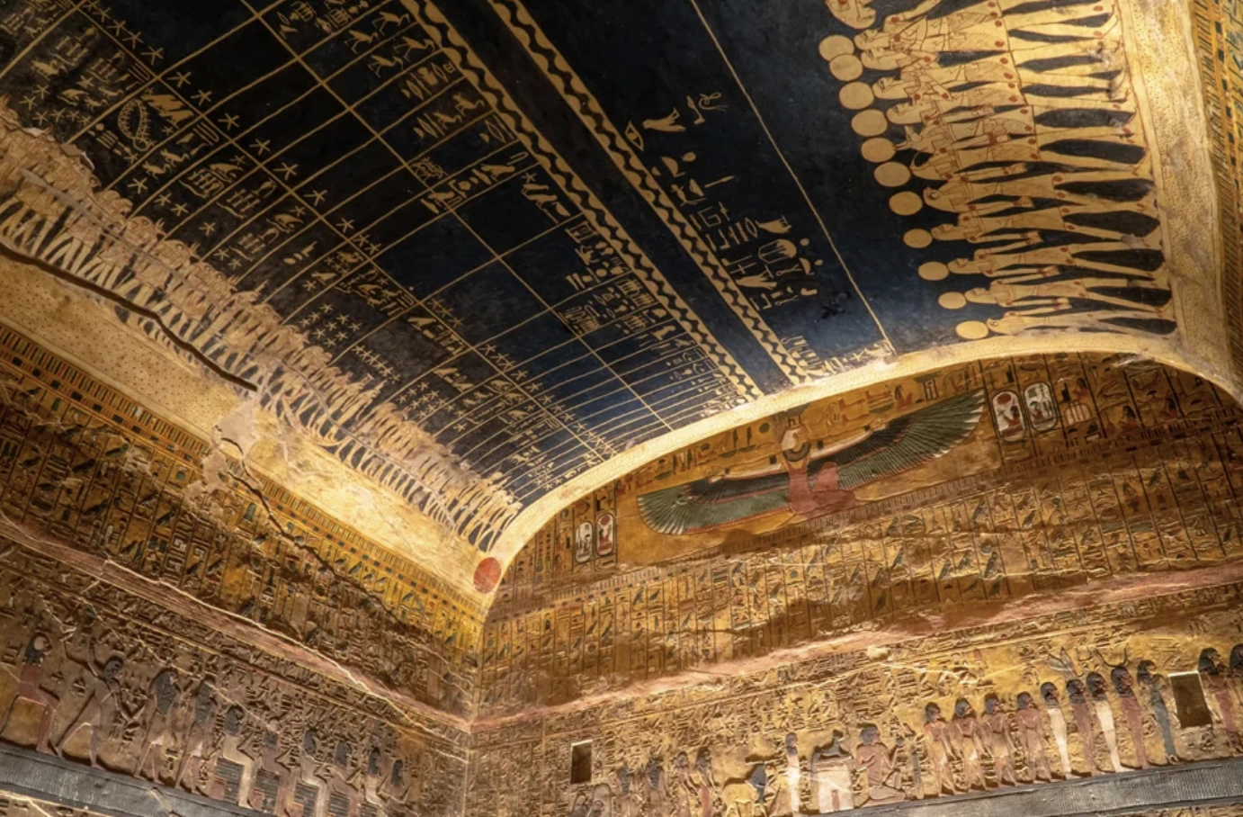 23 Rarely-Viewed Images Captured Inside the Luxurious Tombs of Celebrities