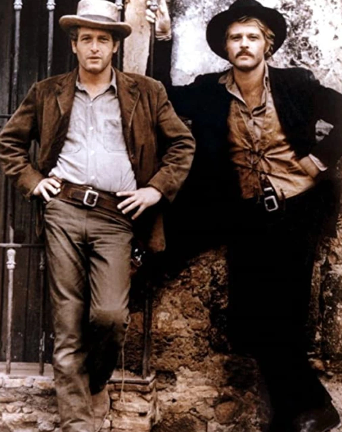 Step Back in Time: 26 Rare Vintage Photos Capturing the Essence of Classic Hollywood Western Films