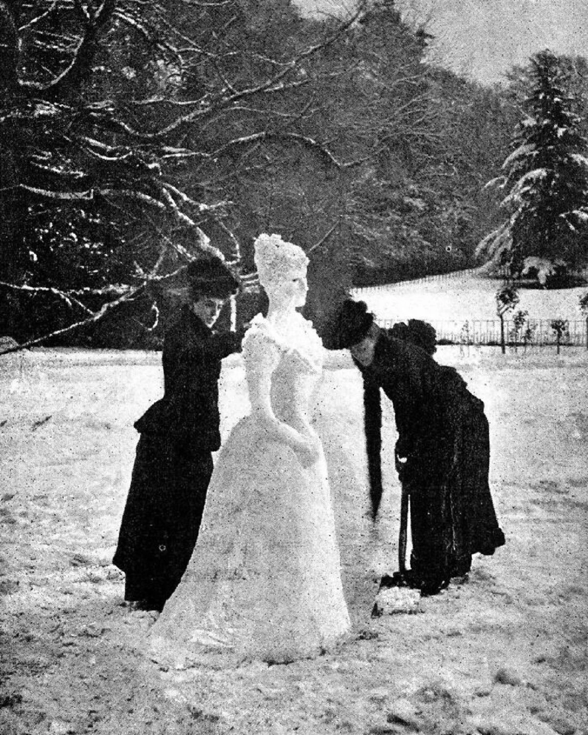 30 Intriguing Historical Images