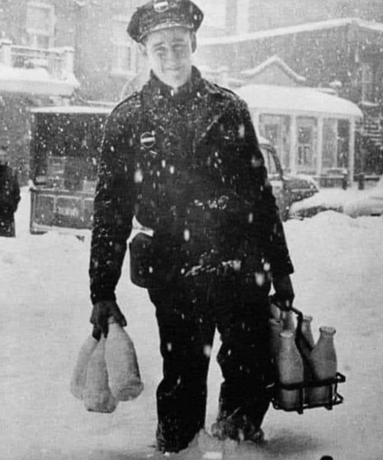 23 Vintage Delivery Men Showing Up DoorDashers