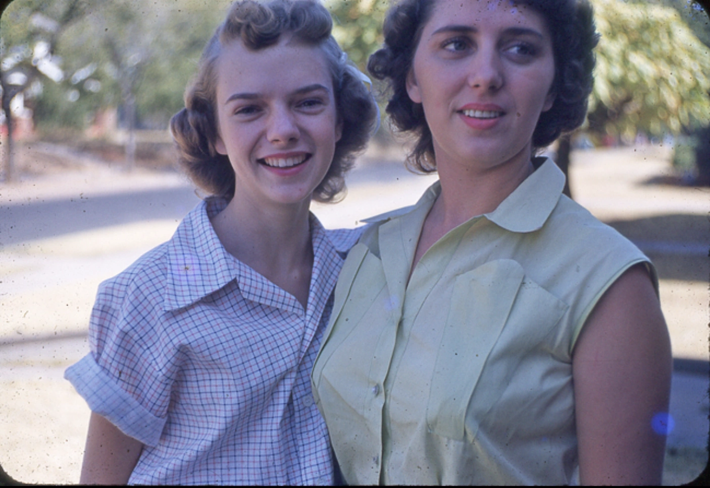 Experience an Enchanting Compilation of 1950s Era Kodachrome Images