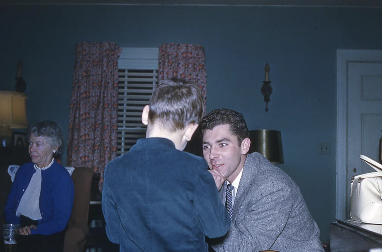 Experience an Enchanting Compilation of 1950s Era Kodachrome Images