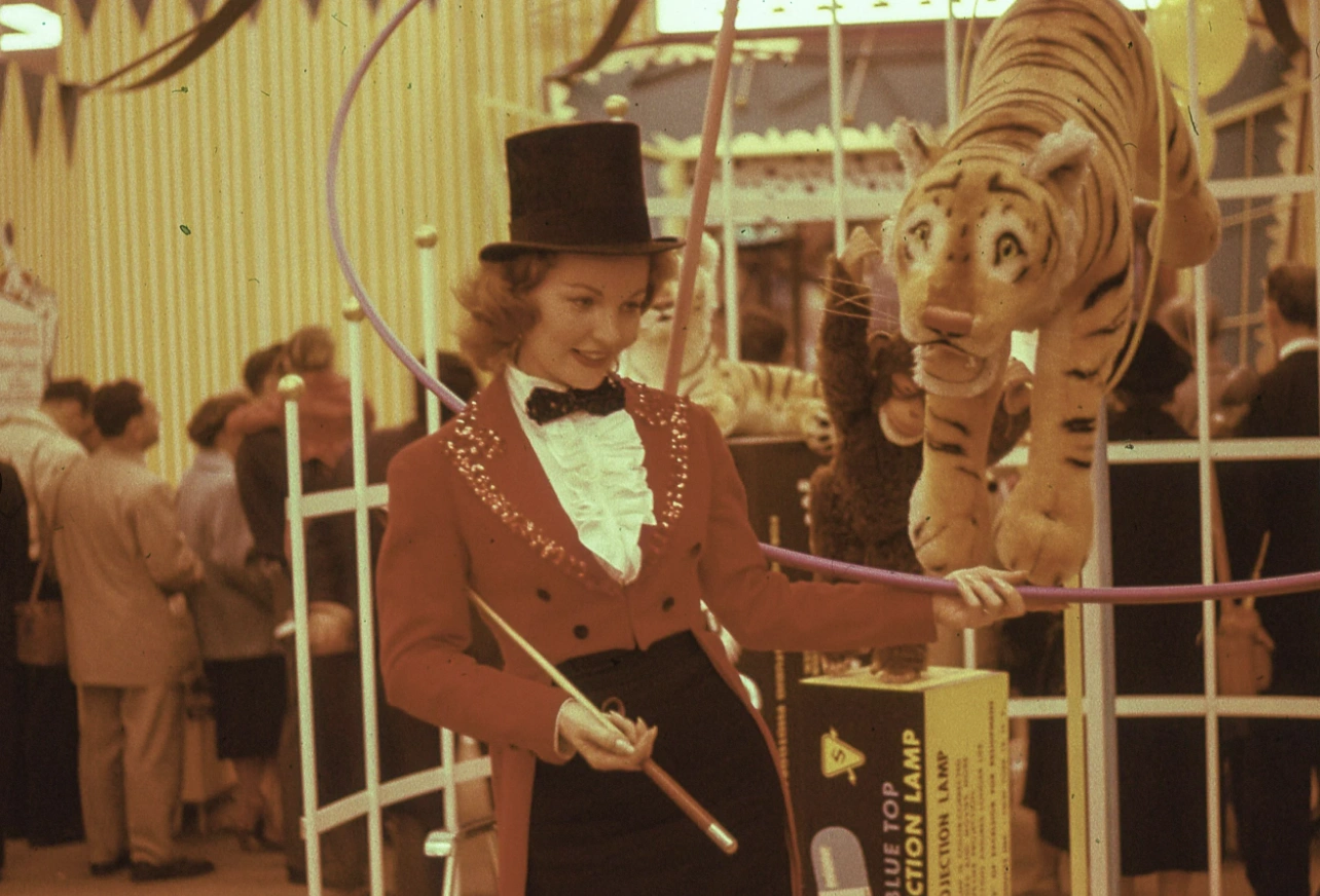 Experience an Enchanting Compilation of 1950s Era Kodachrome Images