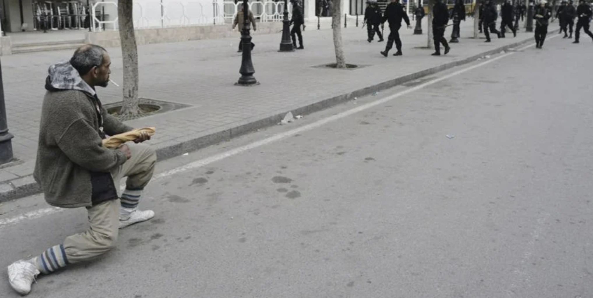 21 Captivating Images from the Past