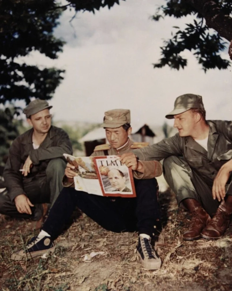 21 Captivating Images from the Past