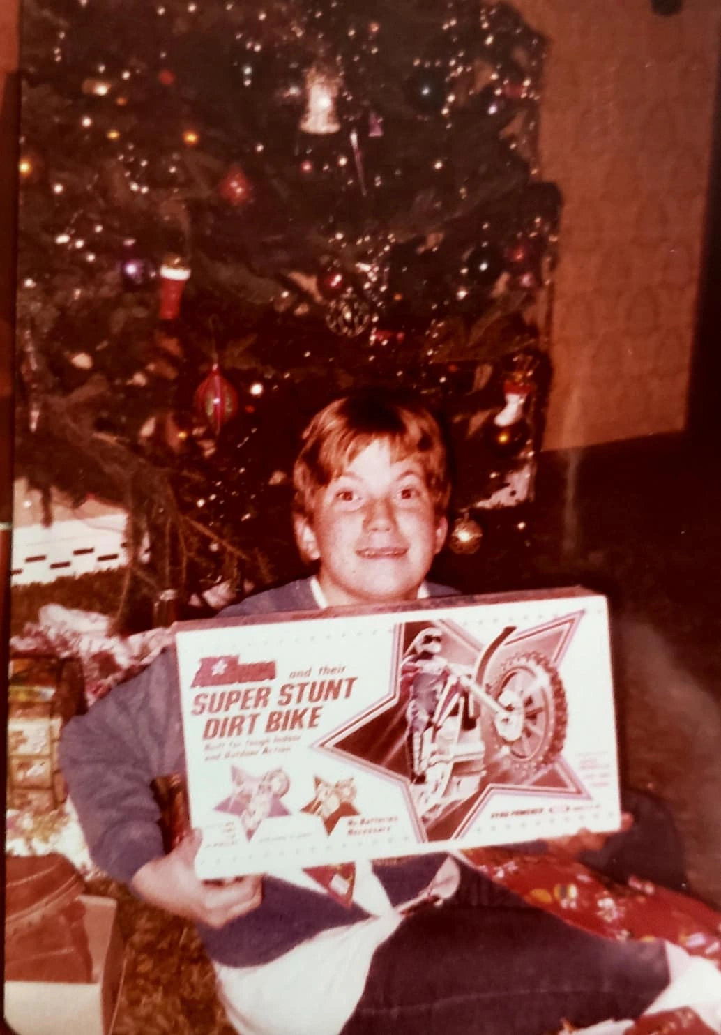 27 Snapshots of the World in 1976: A Visual Journey