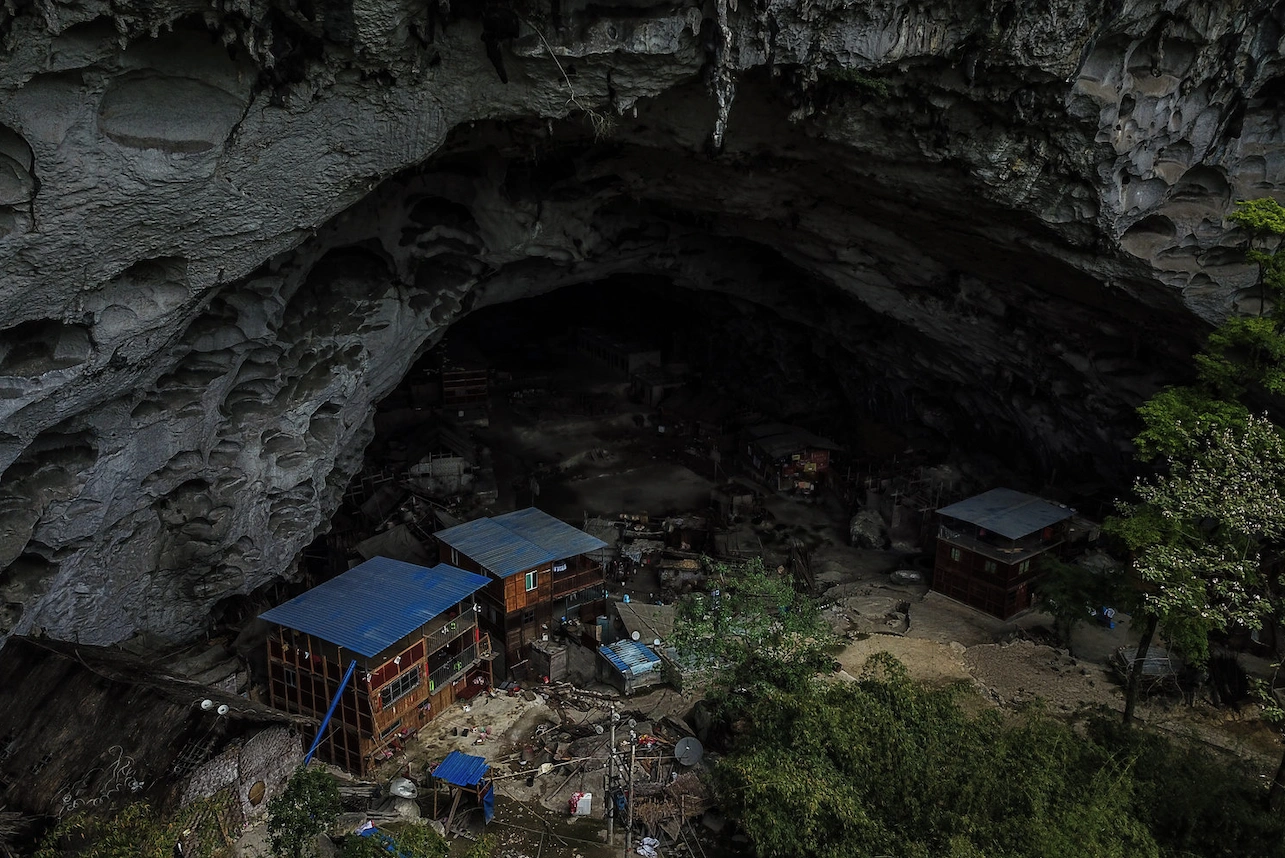 Exploring the Hidden Beauty of Zhongdong: A Photo Journey through China's Last Cave Village