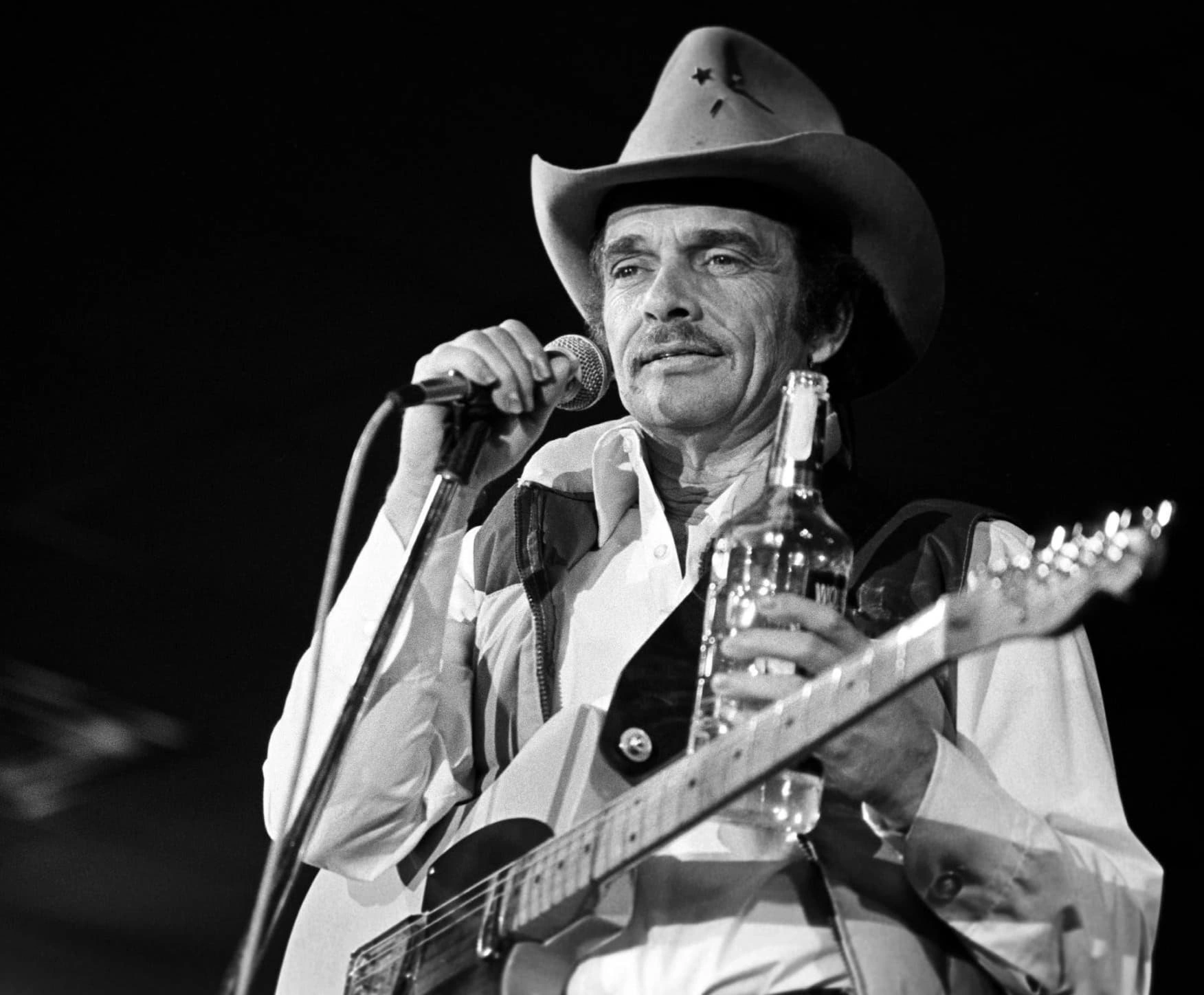 21 Vintage Photos Capturing the Early Magic of the Grand Ole Opry