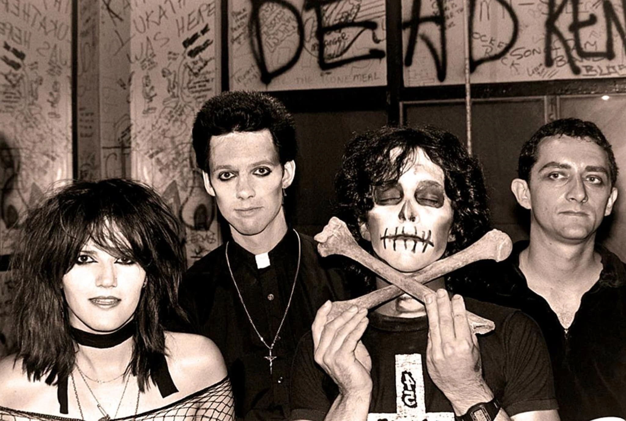 21 Vintage Photos of LA's Iconic Whisky a Go Go Over the Decades: A Boozy Journey