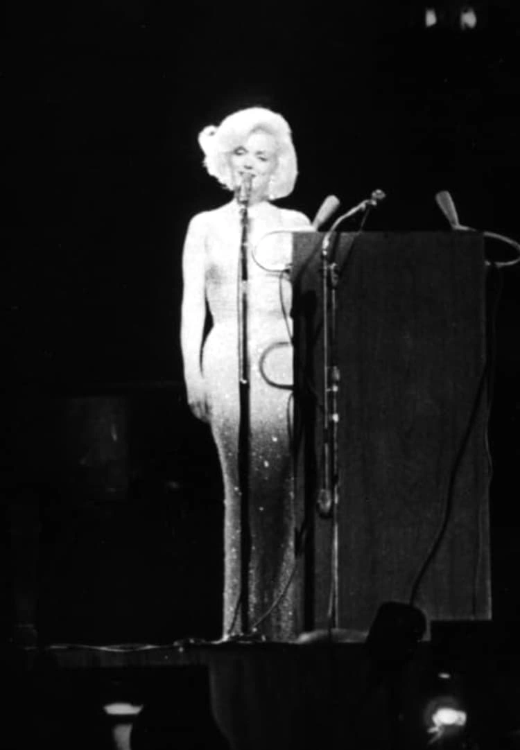 Celebrating Mr. President: A Steamy Look at President John F. Kennedy's 1962 Birthday Bash in 20 Captivating Photos