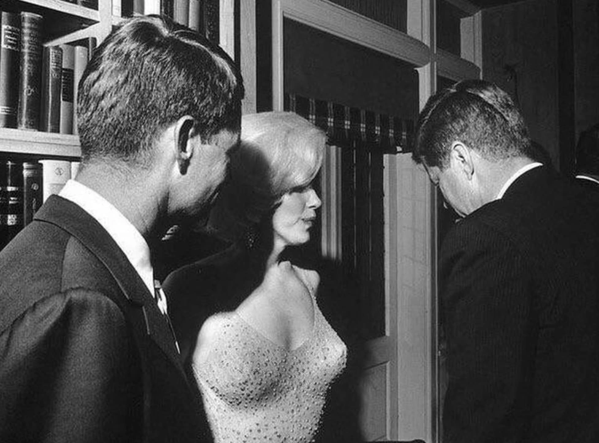 Celebrating Mr. President: A Steamy Look at President John F. Kennedy's 1962 Birthday Bash in 20 Captivating Photos