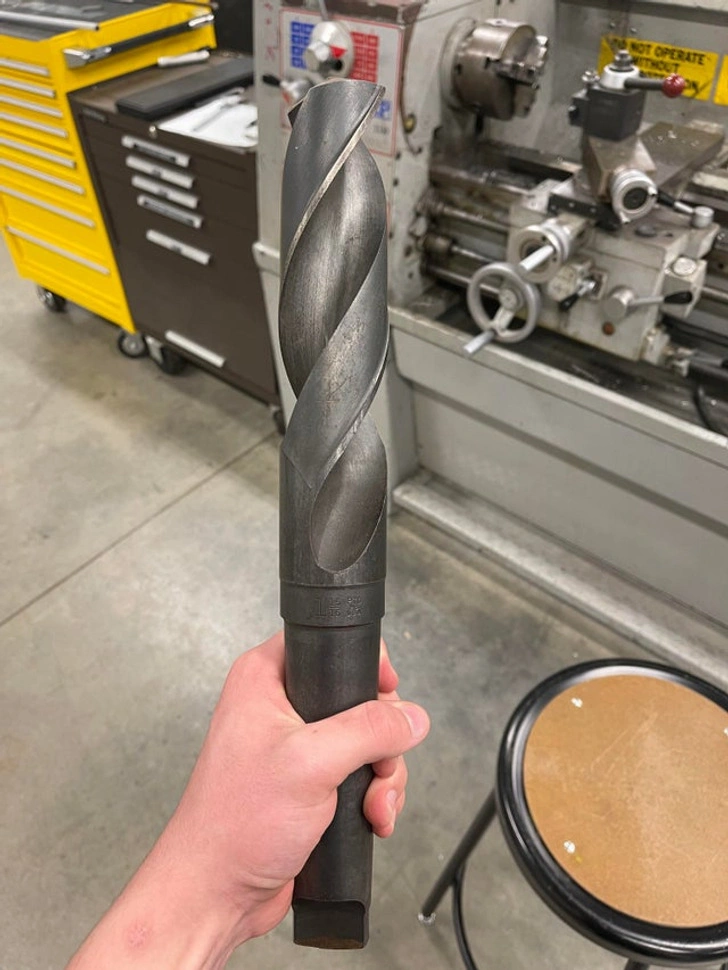 40 Oversized Editions of Everyday Objects