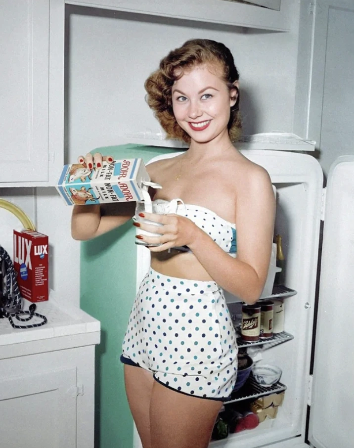 Reviving History: 20 Vintage Photos Enhanced with Vibrant Color