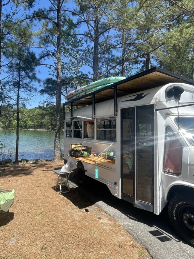 34 Customized School Buses That Are Ready to Roll