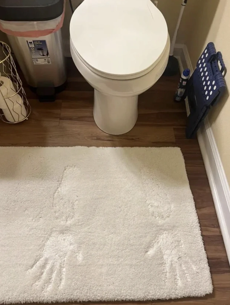 25 Bizarre Images Guaranteed to Make You Do a Double Take