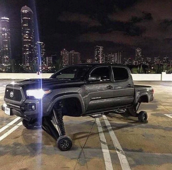 41 Insane Car Modifications Spotted During the Commute