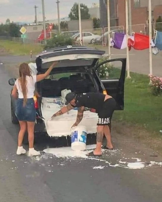 41 Insane Car Modifications Spotted During the Commute