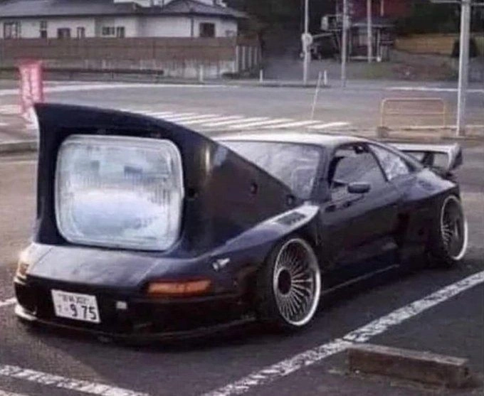 41 Insane Car Modifications Spotted During the Commute