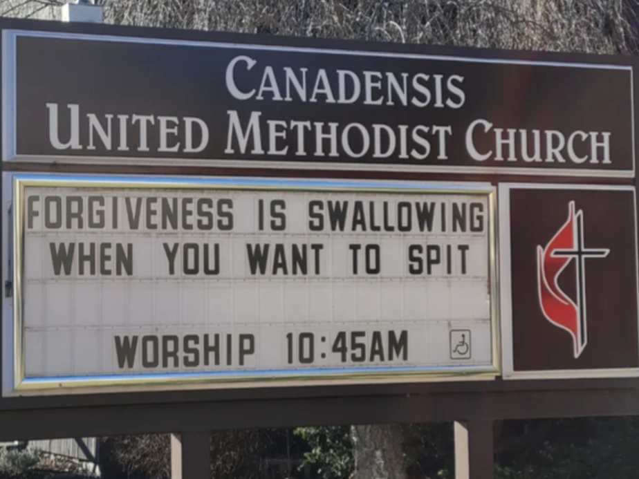 20 Hilarious Signs and Objects Spotted Near Churches