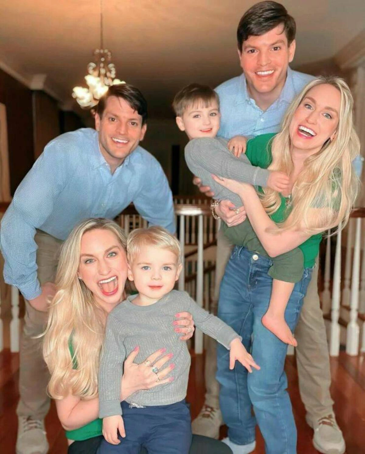 44 Photos to Keep You Entertained Until Dawn