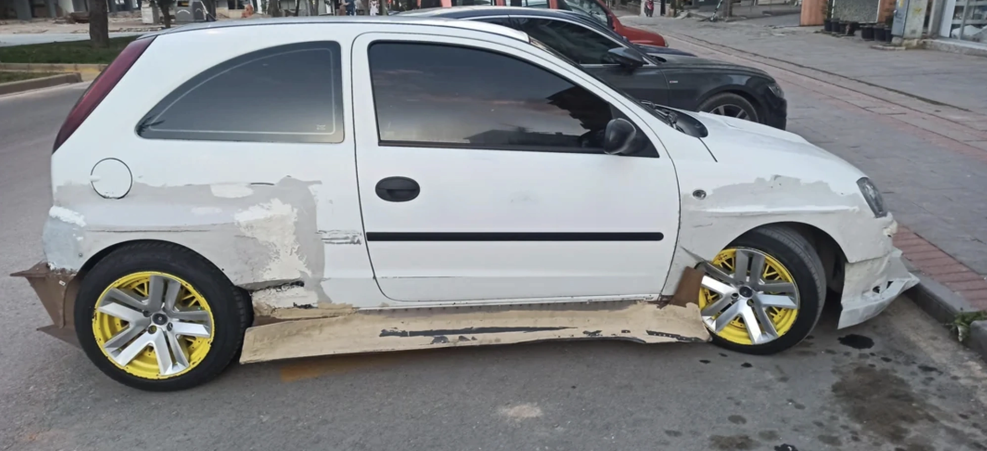 23 Crafty Experts and Their Outrageous Rides