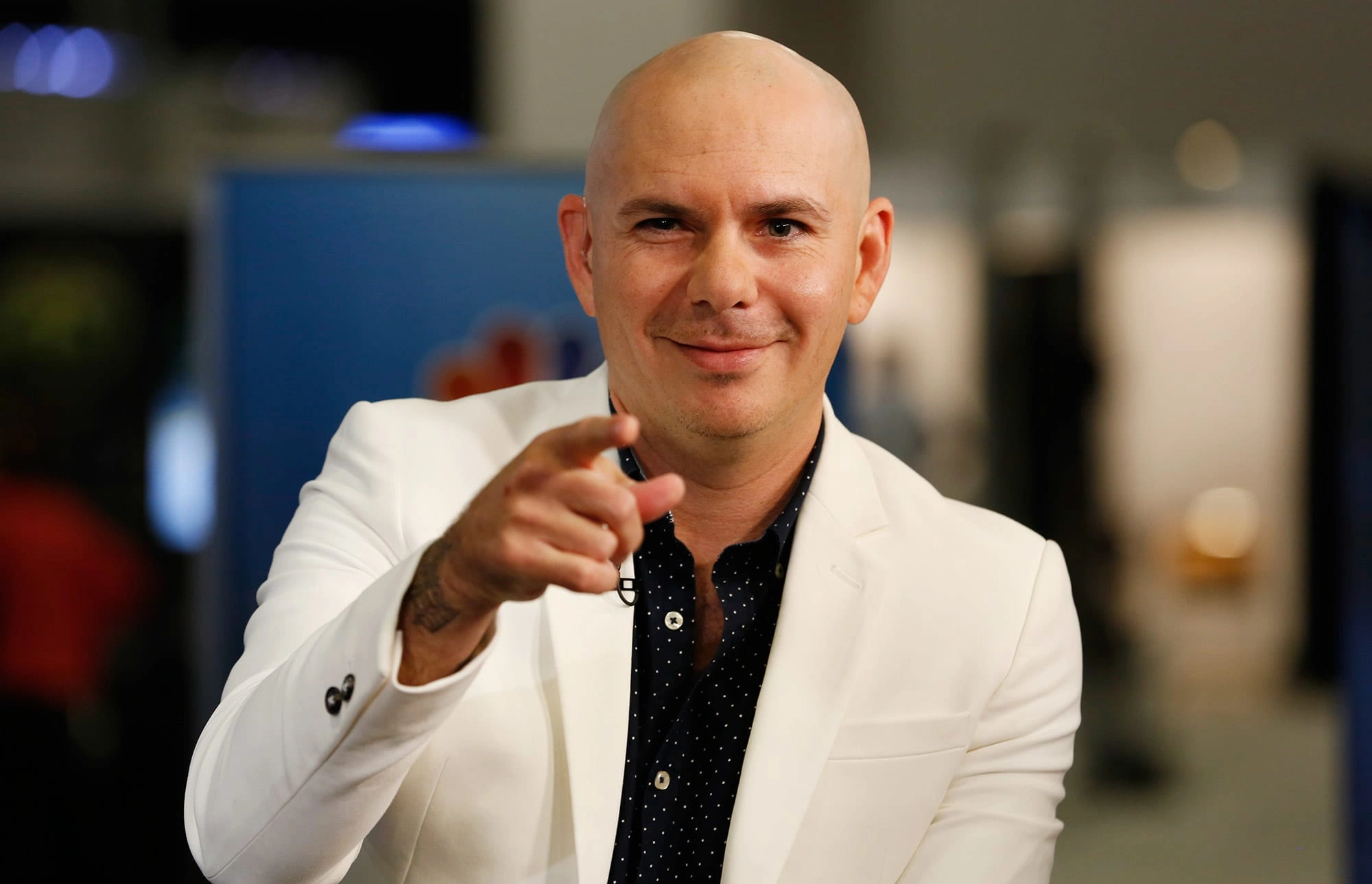 20 Individuals Share Their Encounters with Celebrities Who Exceeded Expectations in Kindness