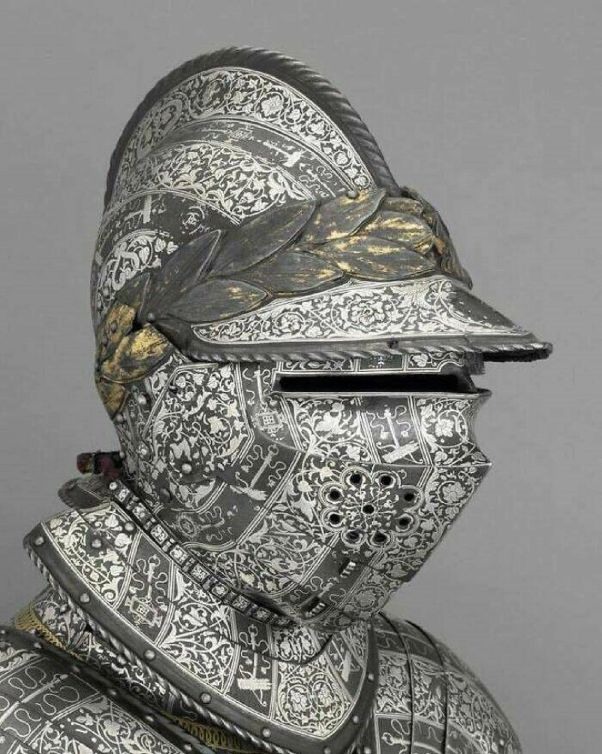 Timeless Treasures: 44 Remarkable Relics of History