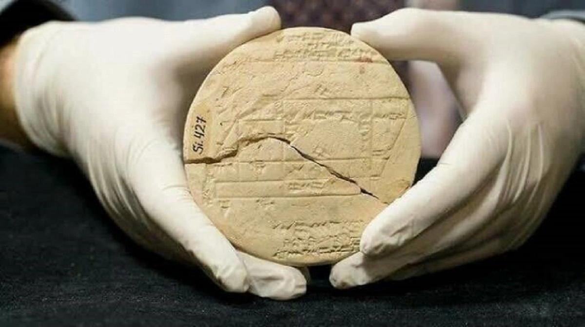 Timeless Treasures: 44 Remarkable Relics of History