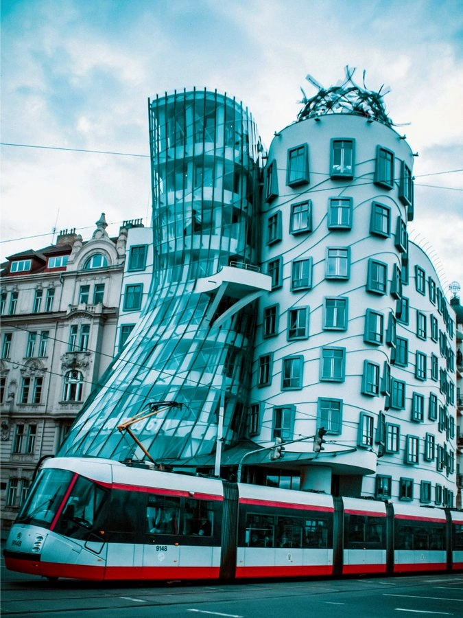 25 Photos Captured at the Perfect Moment That Resemble Something Different
