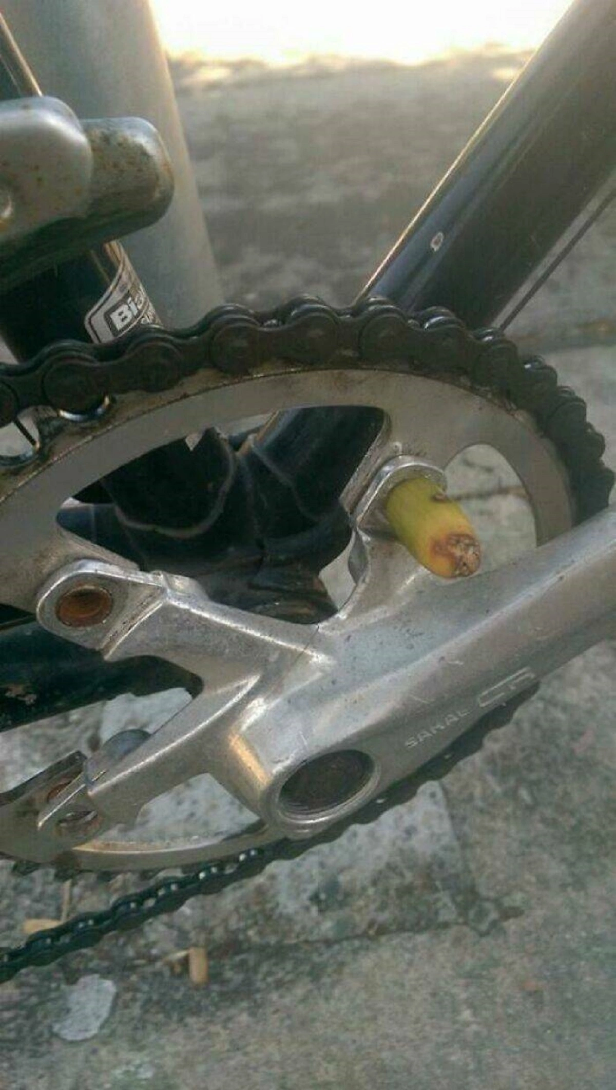 28 Clever and Effective Solutions to Common Problems
