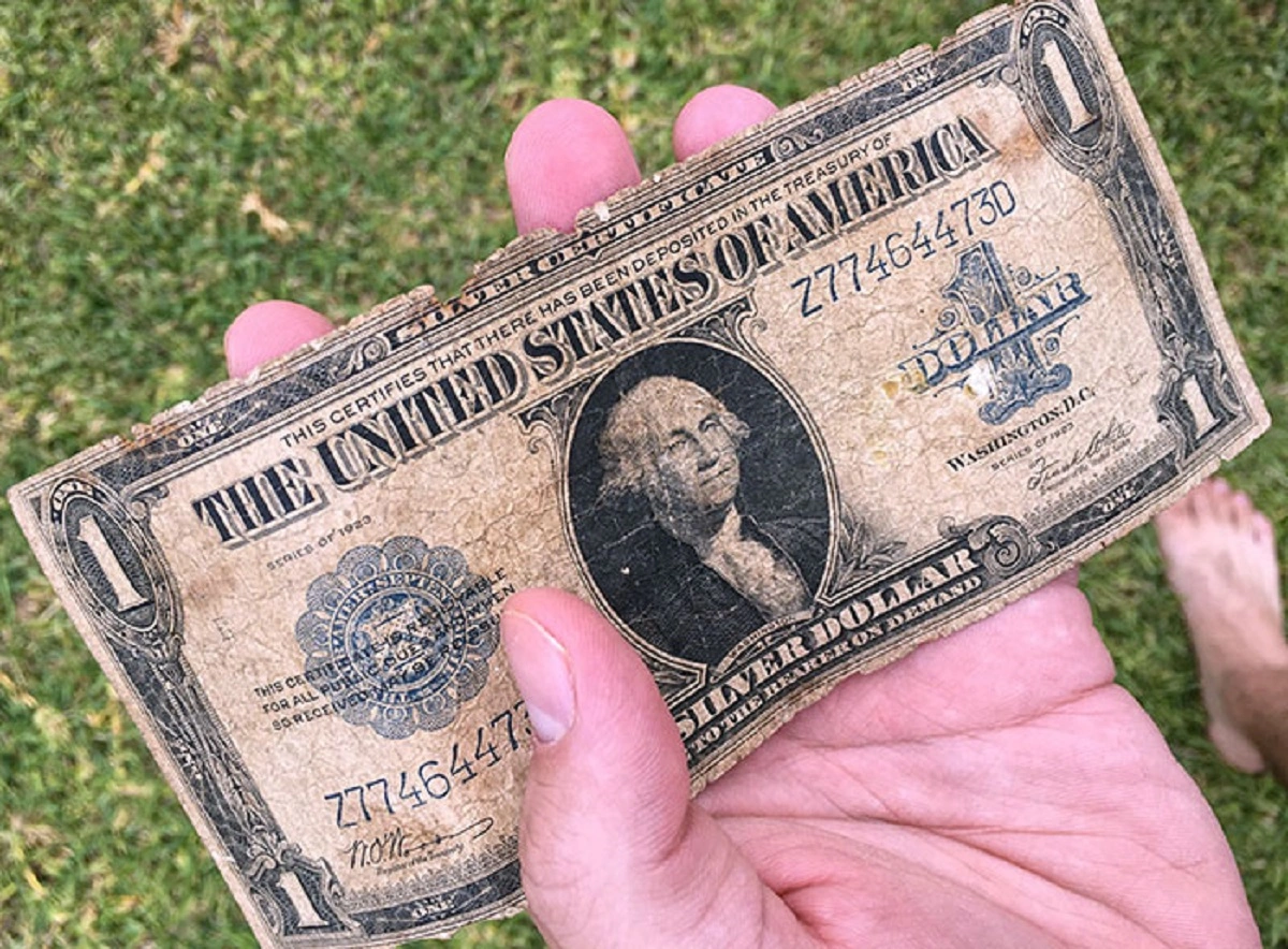 30 Individuals Who Exhausted Their Final Bit of Good Fortune