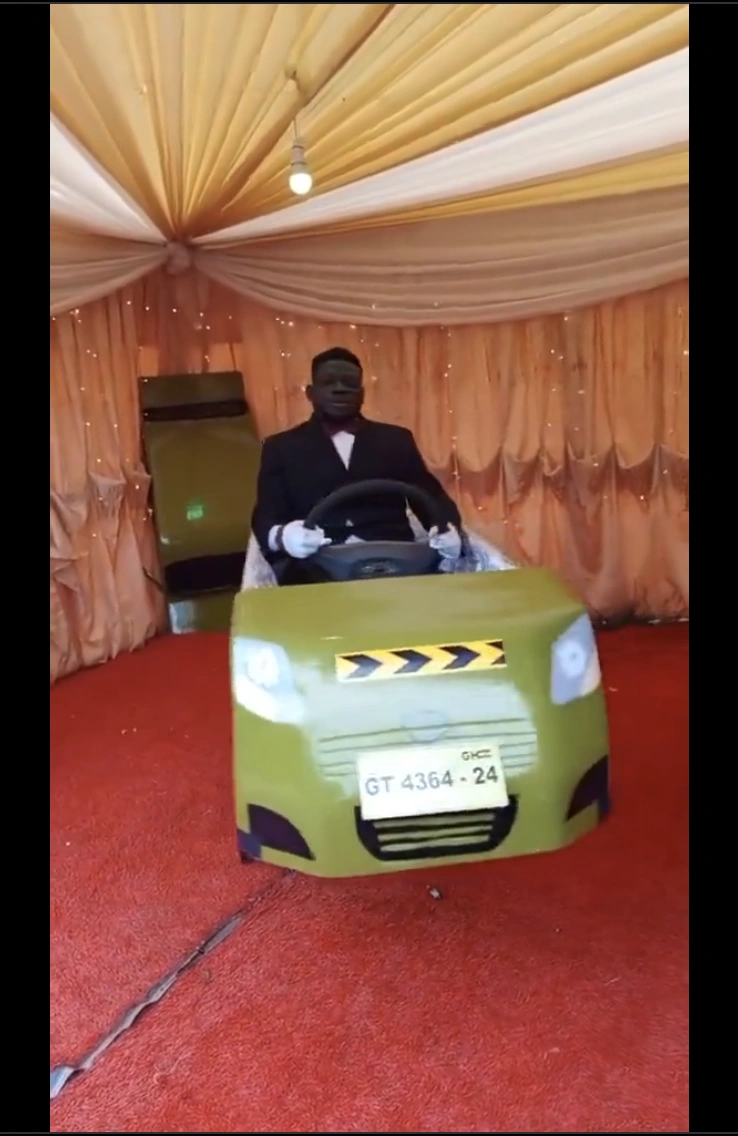 20 Extravagant Ghanaian Coffins for a Stylish Final Rest