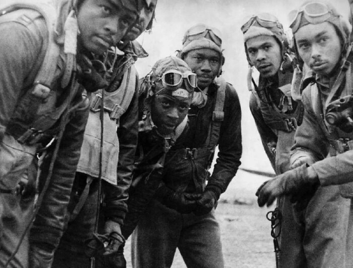 30 Captivating Historical Images that Transport You Through Time