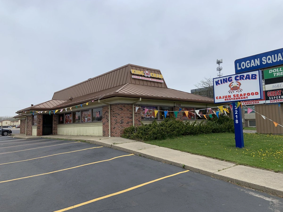 18 Former Pizza Hut Locations That Are Hard to Miss