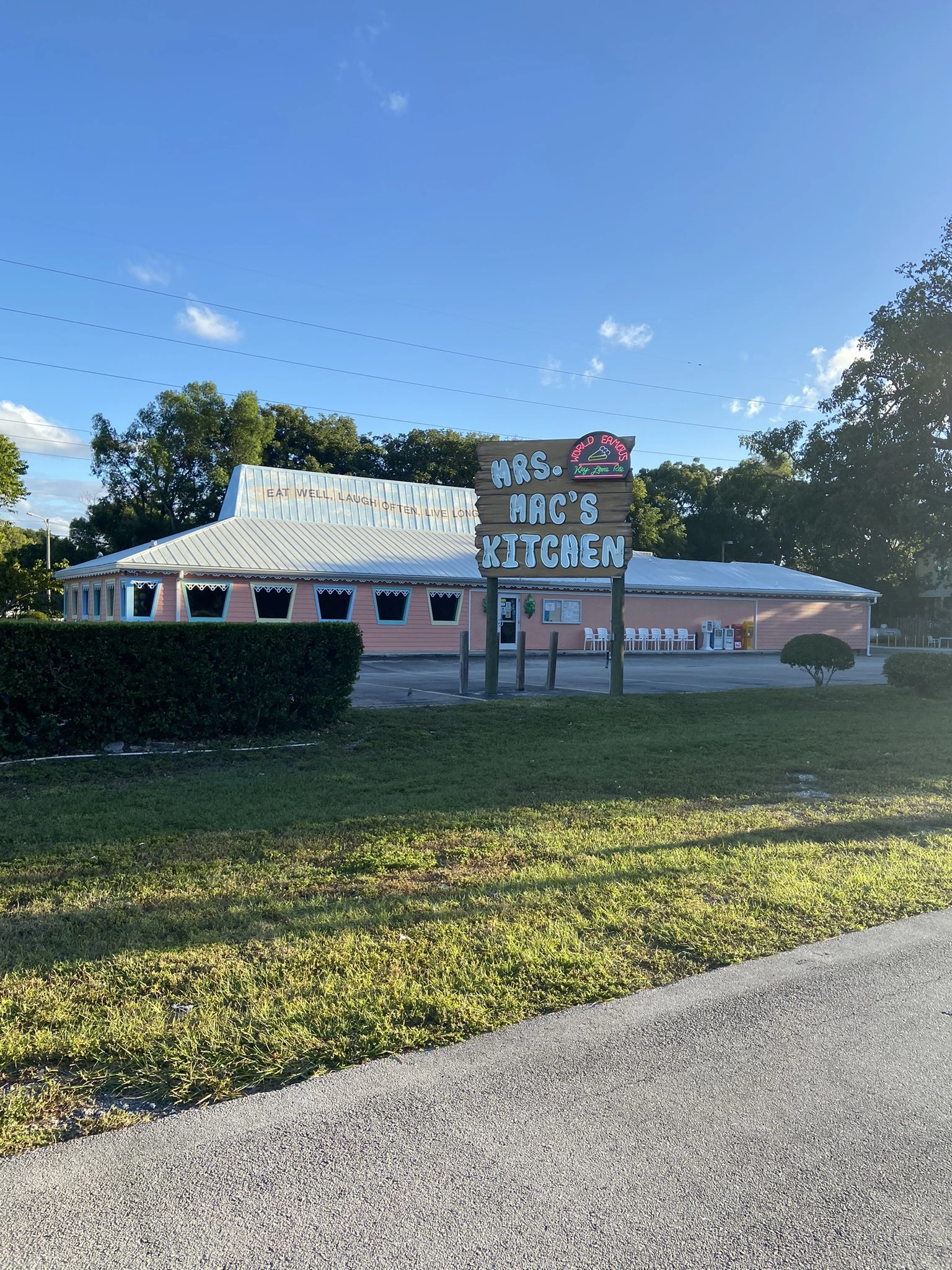 18 Former Pizza Hut Locations That Are Hard to Miss