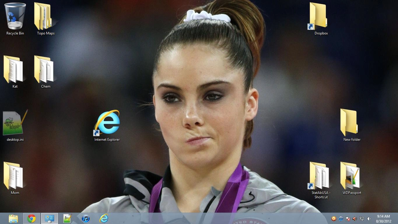 Thirsty Thursday Kicks Off with an Early Celebration of Internet Explorer's Demise (21 Photos)