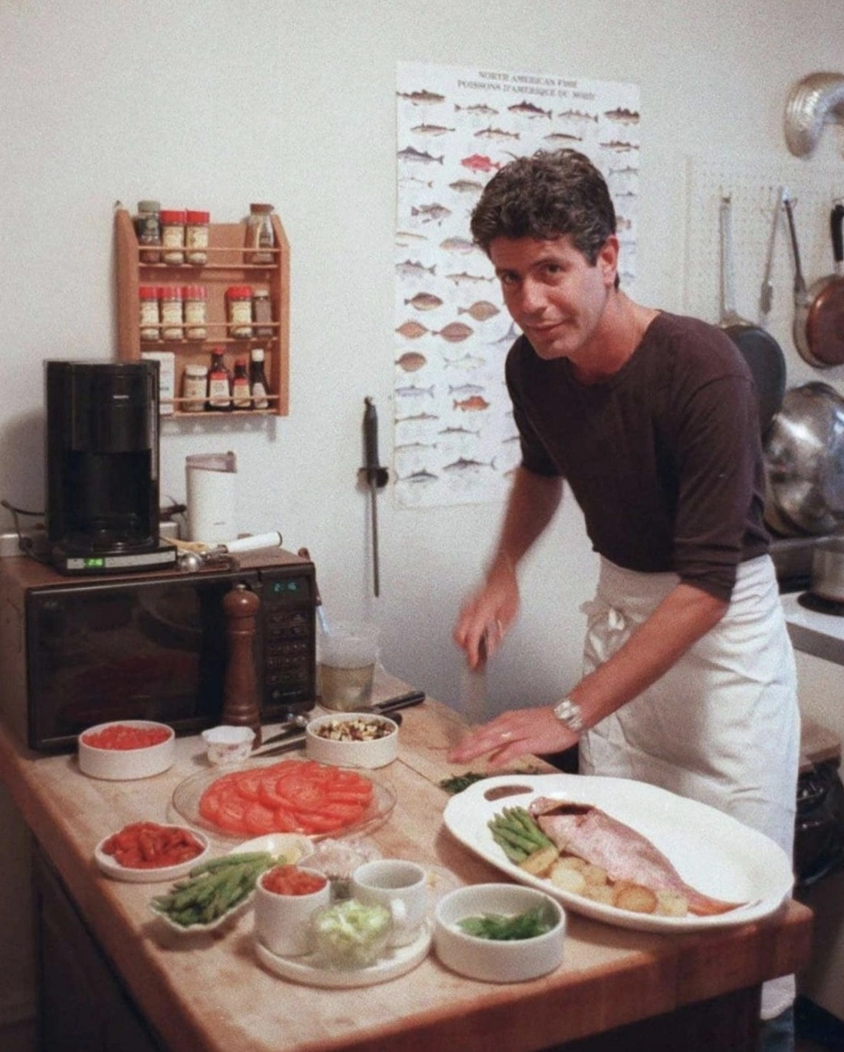 18 Nostalgic Images from the '90s That Capture the Era's Iconic Moments