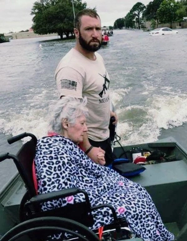 26 Heartwarming Photos and Inspiring Tales to Brighten Your Day