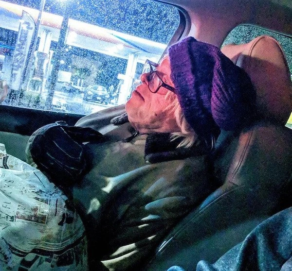 26 Heartwarming Photos and Inspiring Tales to Brighten Your Day