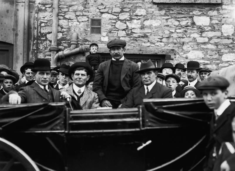 22 Captivating and Chilling Images of the Titanic's Aftermath