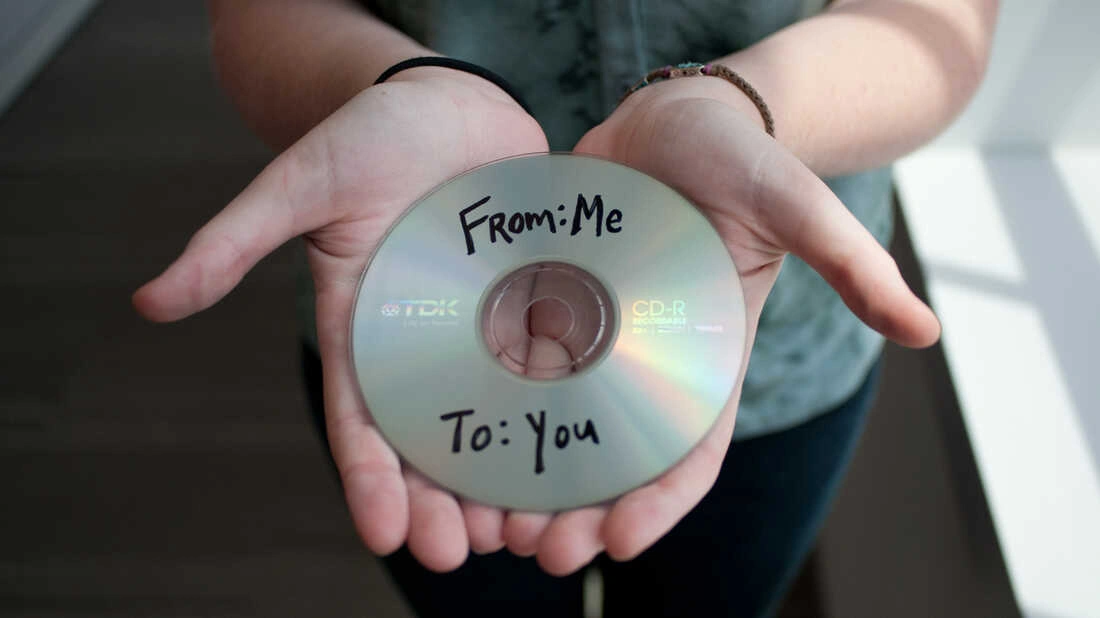 25 Nostalgic Memories from the 90s That Today's Kids Miss Out On