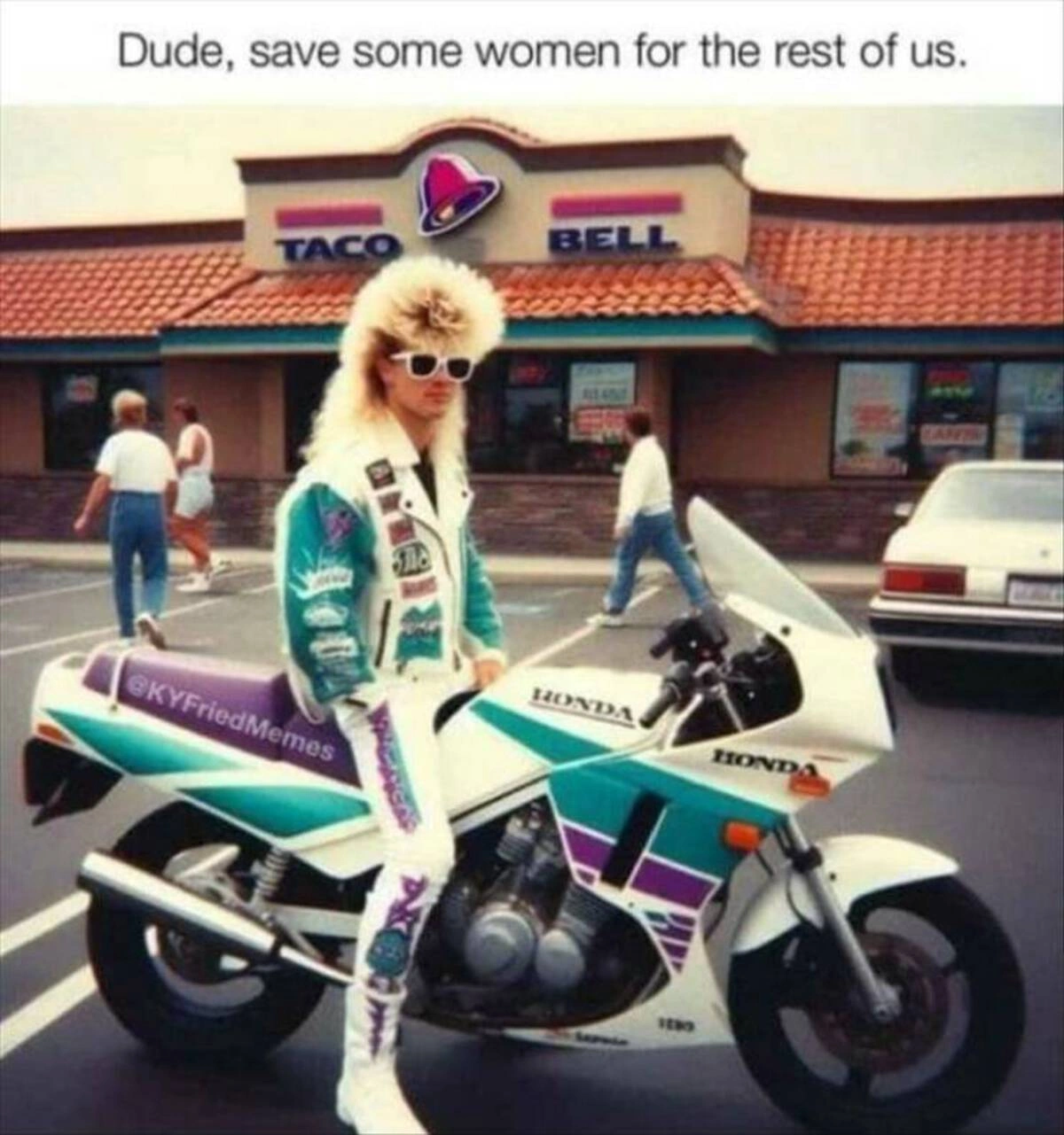 Start Your Week with a Smile: 40 Fun and Random Photos to Kickstart Your Monday Morning